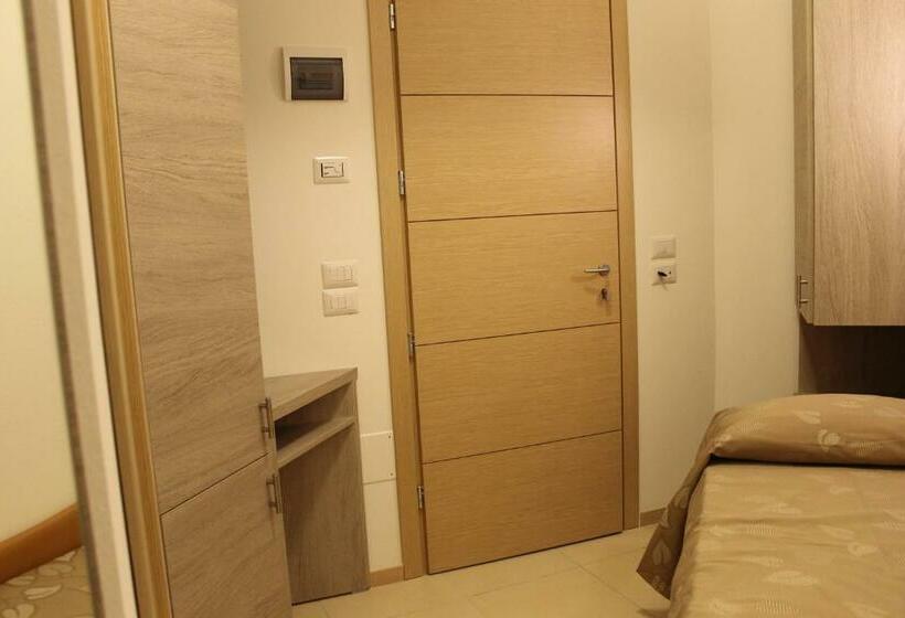 Camera Standard Individuale, Villa Enea