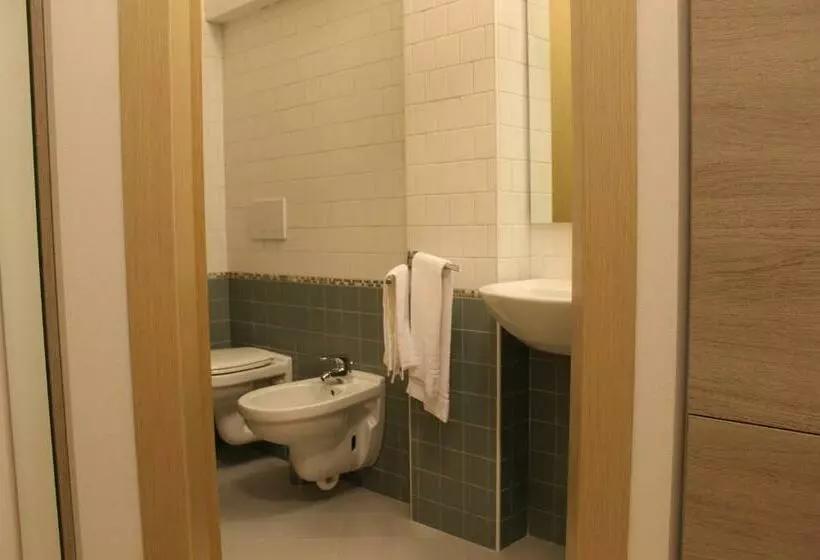 Standard Yhden Hengen Huone, Villa Enea