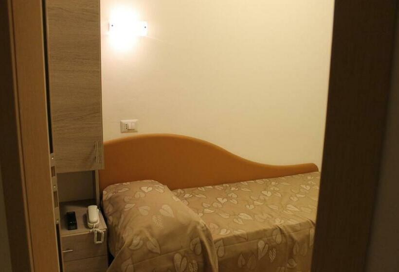 Camera Standard Individuale, Villa Enea