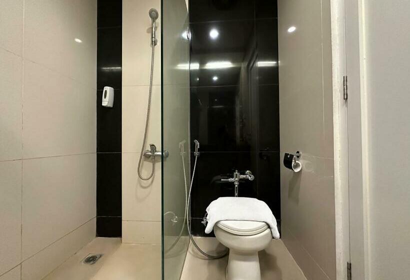 スーペリアールーム, Yasmin Karawaci