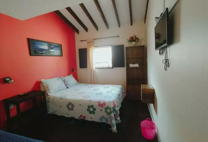 Standard Kolmen Hengen Huone, Ayenda Mountain Hostels Manizales