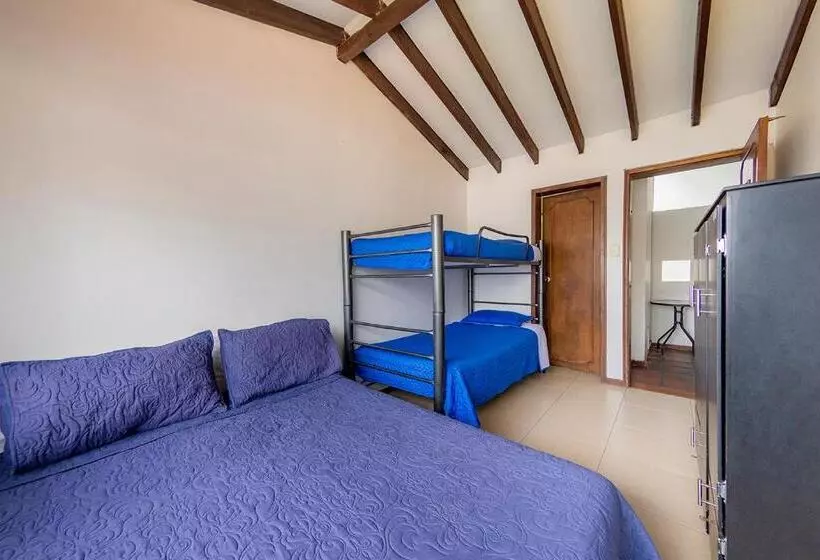 Standard Neljän Hengen Huone, Ayenda Mountain Hostels Manizales