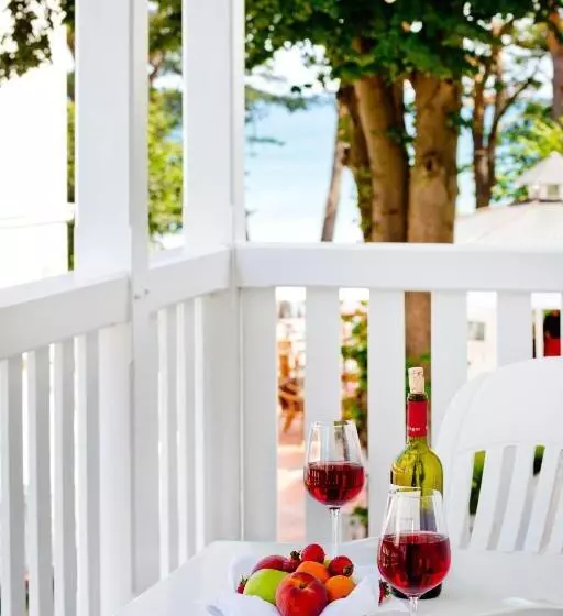 2 Bedroom Suite with Balcony, Strandhaus Belvedere