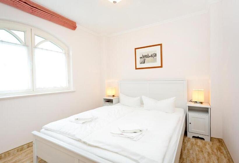 2 Bedroom Suite with Balcony, Strandhaus Belvedere