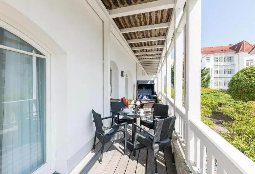 2 Bedroom Suite with Balcony, Strandhaus Belvedere