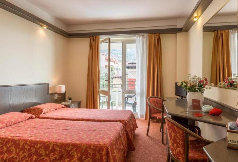 חדר סטנדרט, Drago   Garda Lake Collection