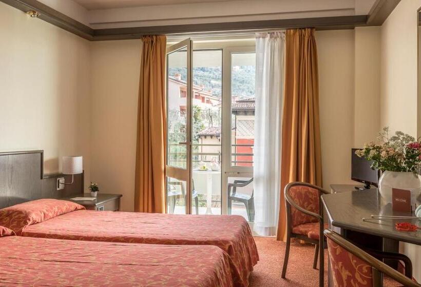 חדר סופריור, Drago   Garda Lake Collection