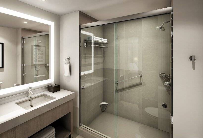 إستوديو قياسى, Hyatt House Lansing University Area