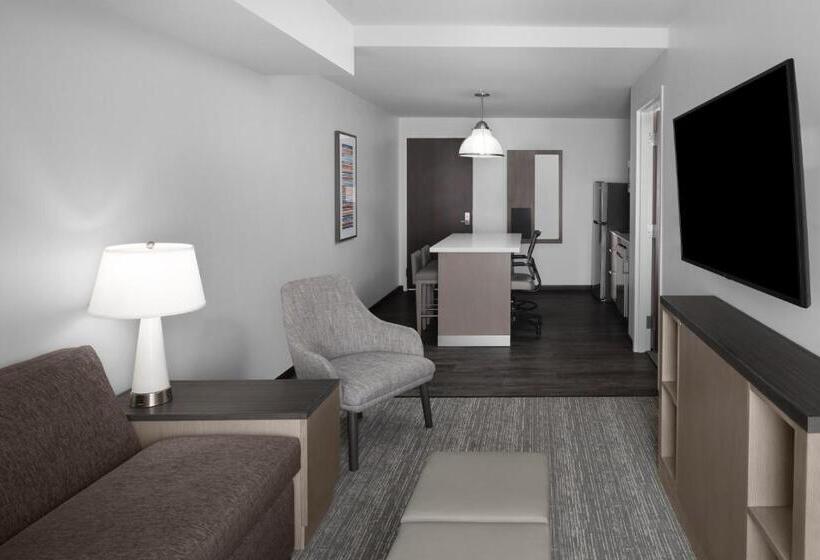 جناح سرير ملكى, Hyatt House Lansing University Area