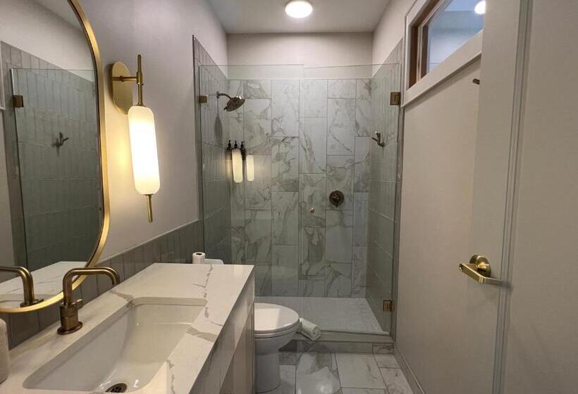 غرفة قياسية سرير كينج, St. James Social