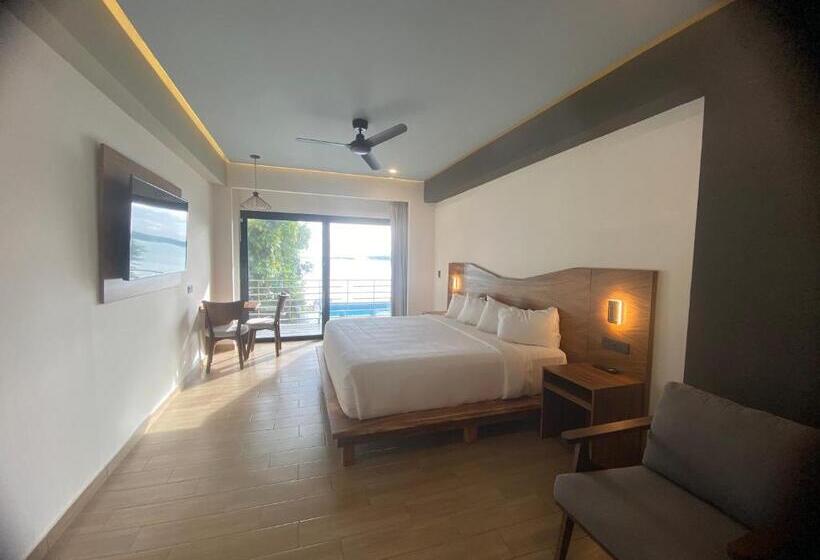 غرفة ديلوكس سرير كينج, Cristalino Lagoon Front Hotel, Restaurant & Spa