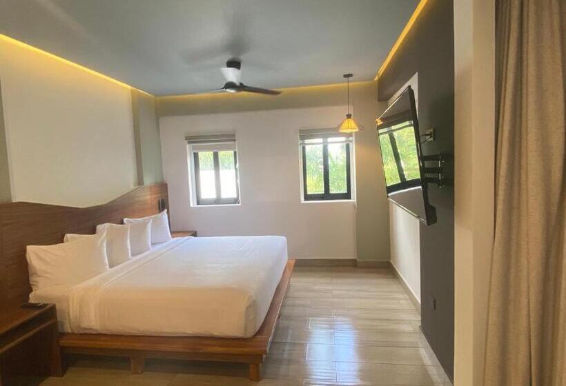 جناح جونيور, Cristalino Lagoon Front Hotel, Restaurant & Spa