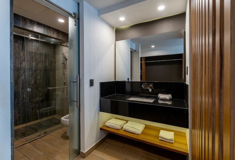 غرفة ديلوكس سرير كينج, Cristalino Lagoon Front Hotel, Restaurant & Spa