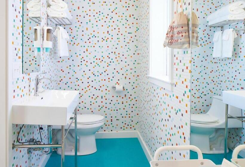 Номер Стандарт, Little Mod Hotel At The University