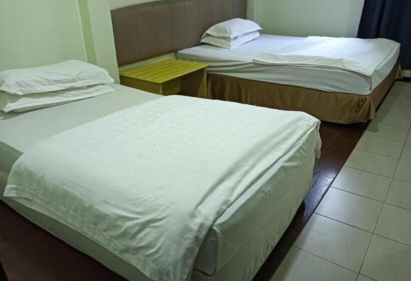 חדר דלוקס לשלושה, Oriental