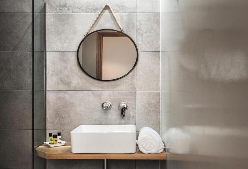 اتاق دوبلکس, Pierros Verde