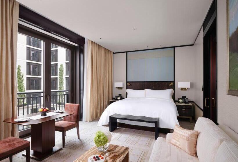 Номер Deluxe Кровать Кинг, The Peninsula London