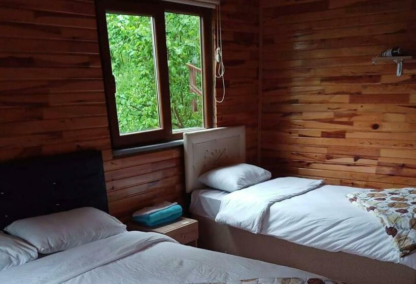 Трехместный Номер Стандарт с Видом, Gogalay Bungalov Hotel  Restoran