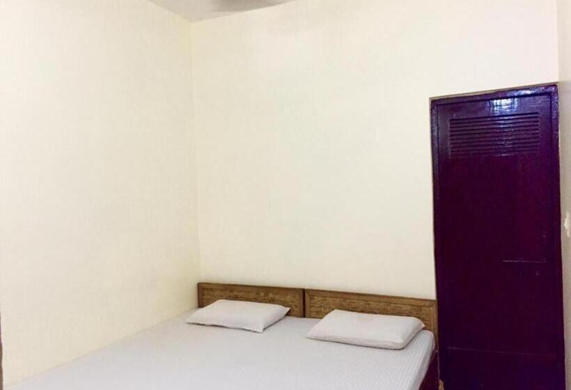 Standard-huone King-vuode, Goroomgo Shanti Guest House Varanasi
