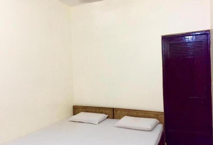 Standard-huone King-vuode, Goroomgo Shanti Guest House Varanasi