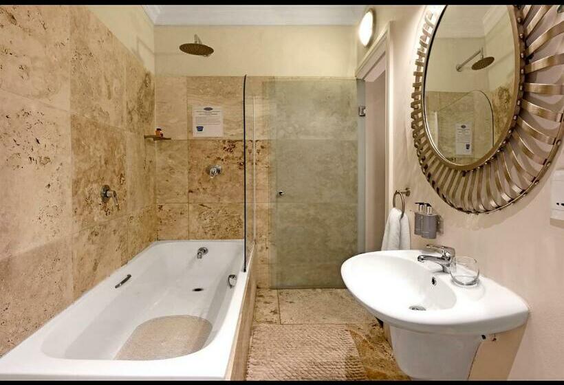 Люкс, Auberge Daniella