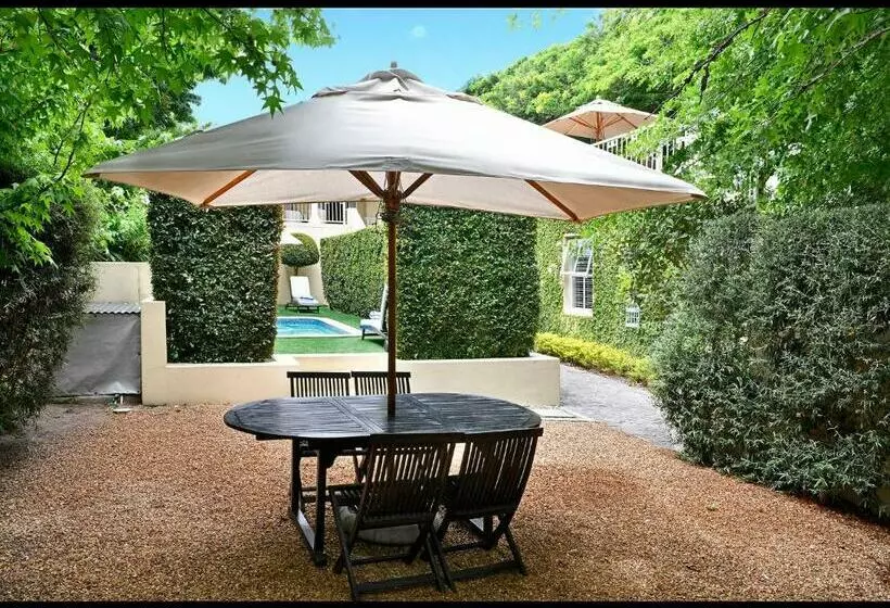 スイート, Auberge Daniella