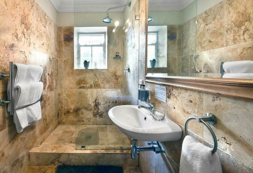 خانه 1 خوابه, Auberge Daniella