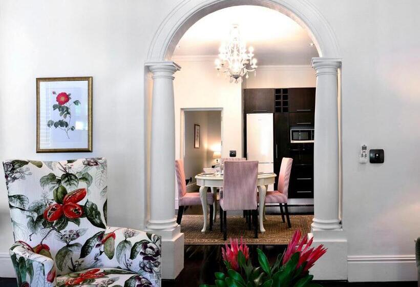 سوییت, Auberge Daniella