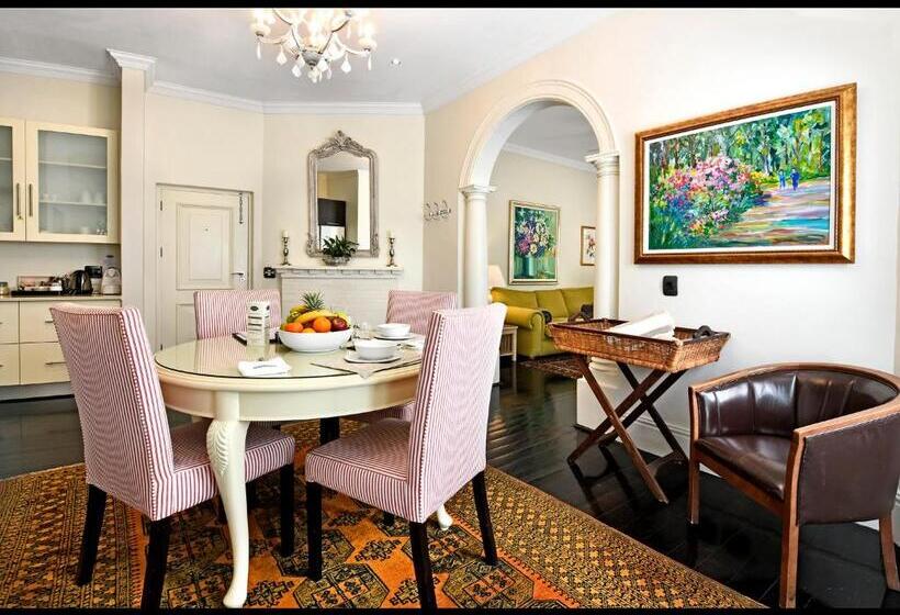 سوییت, Auberge Daniella