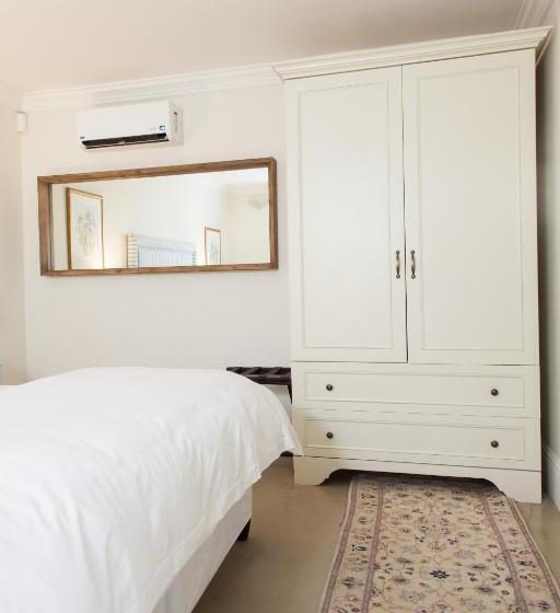 خانه 1 خوابه, Auberge Daniella