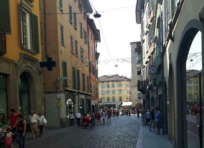 اتاق استاندارد با سرویس بهداشتی مشترک, La Maison