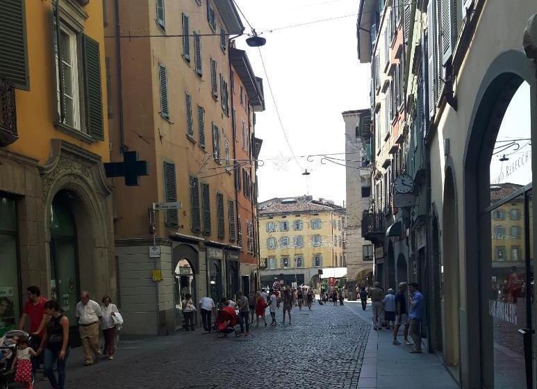 آپارتمان 1 خوابه, La Maison