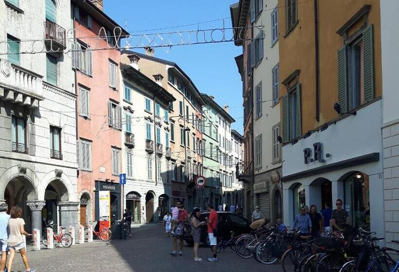 آپارتمان 1 خوابه, La Maison