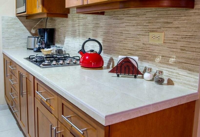 شقة غرفتين, Bugambilias Suites