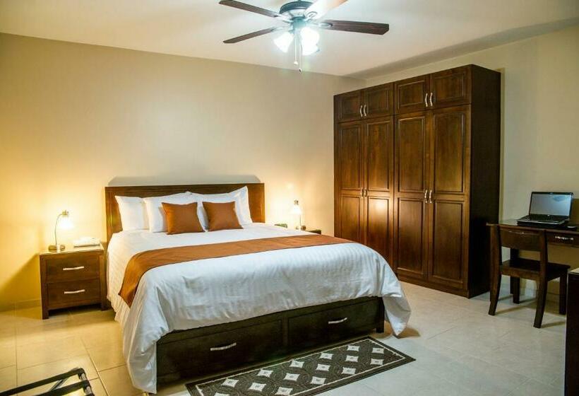 شقة غرفتين, Bugambilias Suites