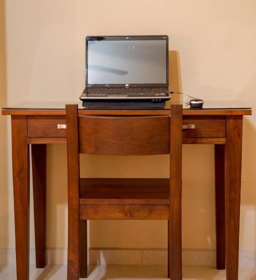 إستوديو قياسى, Bugambilias Suites