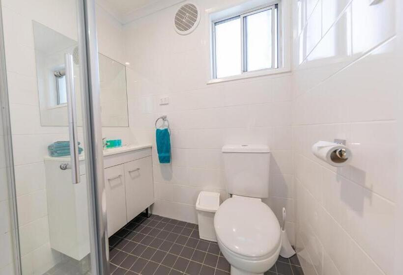 غرفة ديلوكس, Eden Motel