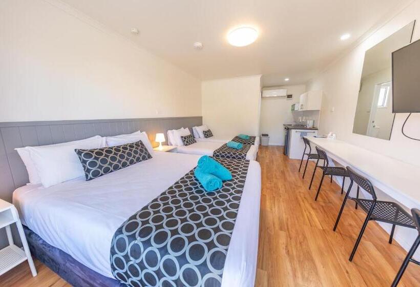 غرفة ديلوكس, Eden Motel