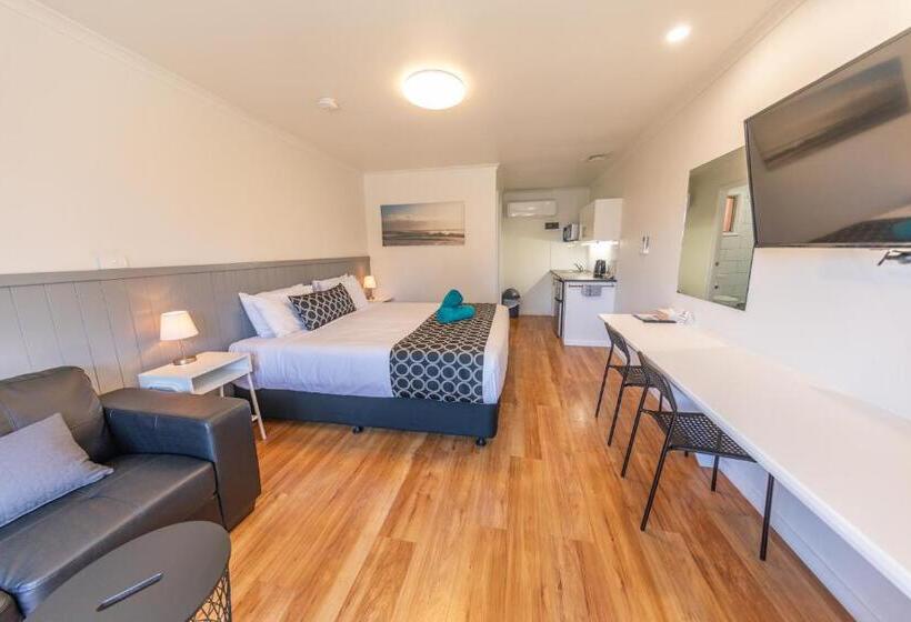 غرفة ديلوكس سرير كينج, Eden Motel