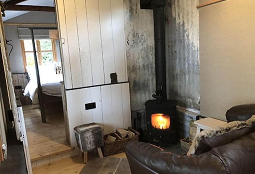 침실 1개 디럭스 아파트, Faraway Follies