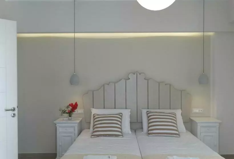 اتاق استاندارد با چشم‌انداز دریا, Naxos Anassa Suites
