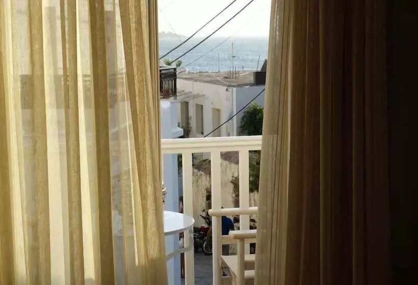 اتاق استاندارد با بالکن, Naxos Anassa Suites