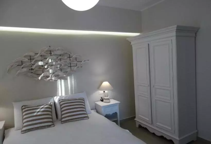 آپارتمان 1 خوابه, Naxos Anassa Suites