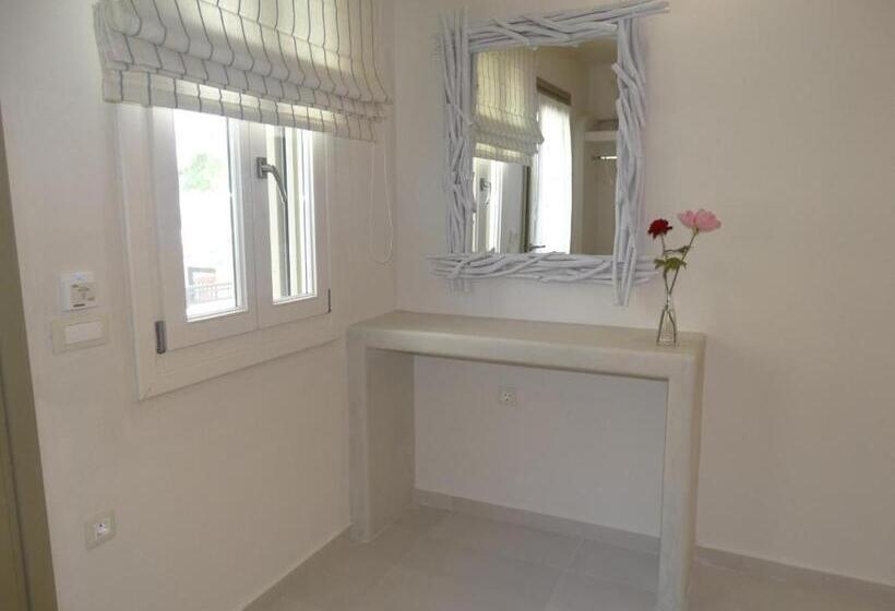 Стандартный Номер Нижний Этаж, Naxos Anassa Suites