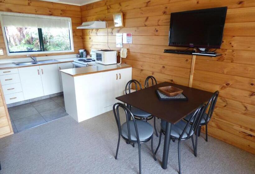 ２ベッドスイートルーム, Cedarwood Lakeside Motel & Conference Venue