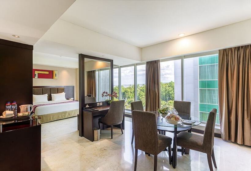 Полулюкс, Claro Kendari