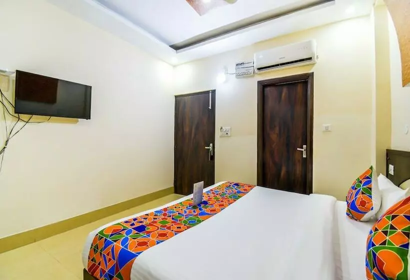 デラックスルーム, Fabhotel Js Regency