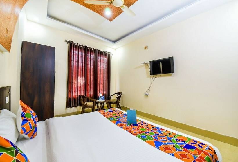 Camera Deluxe, Fabhotel Js Regency