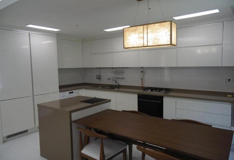 סוויטה משפחתית, Healthcare Town Resort