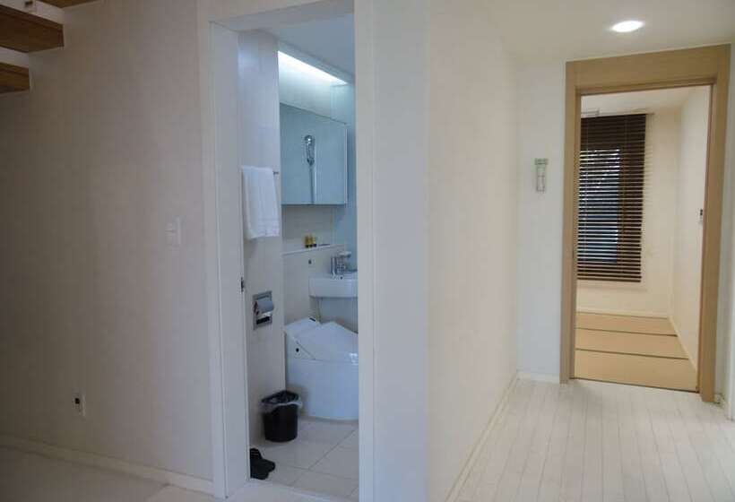 סוויטה משפחתית, Healthcare Town Resort